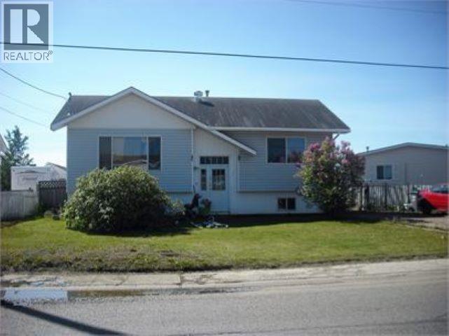 3955 Cottonwood Rd, Fort Nelson, BC V0C 1R0