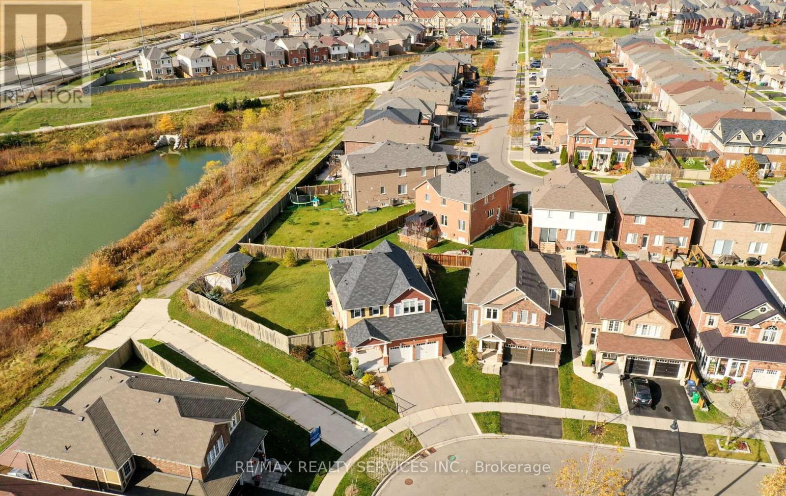 182 Tysonville Cir, Brampton, ON L7A 0B5