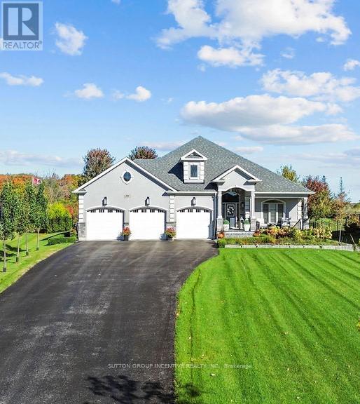 327 Sunnybrae Ave, Innisfil, ON L9S 1E5