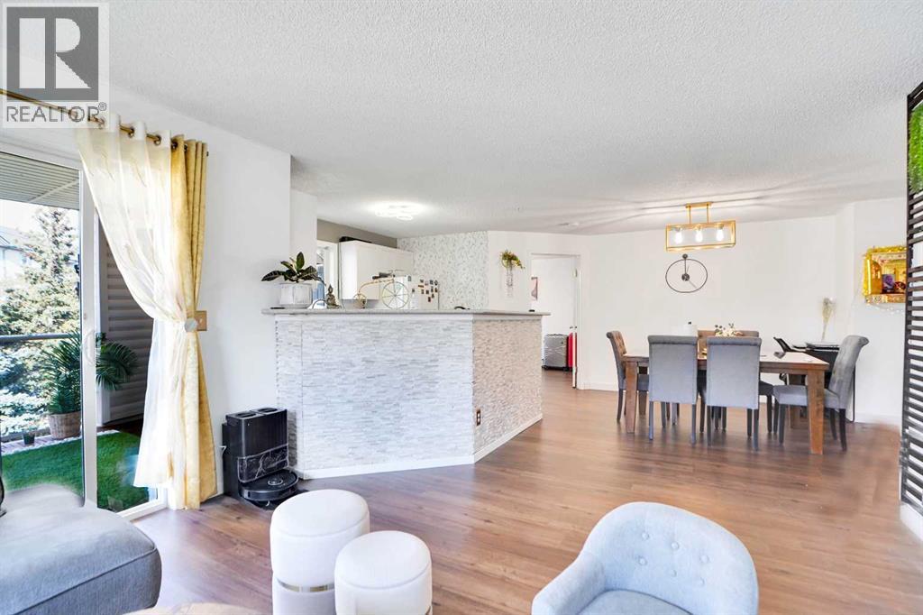 6000 Somervale Court Sw Unit 301, Calgary, AB T2Y 4J4