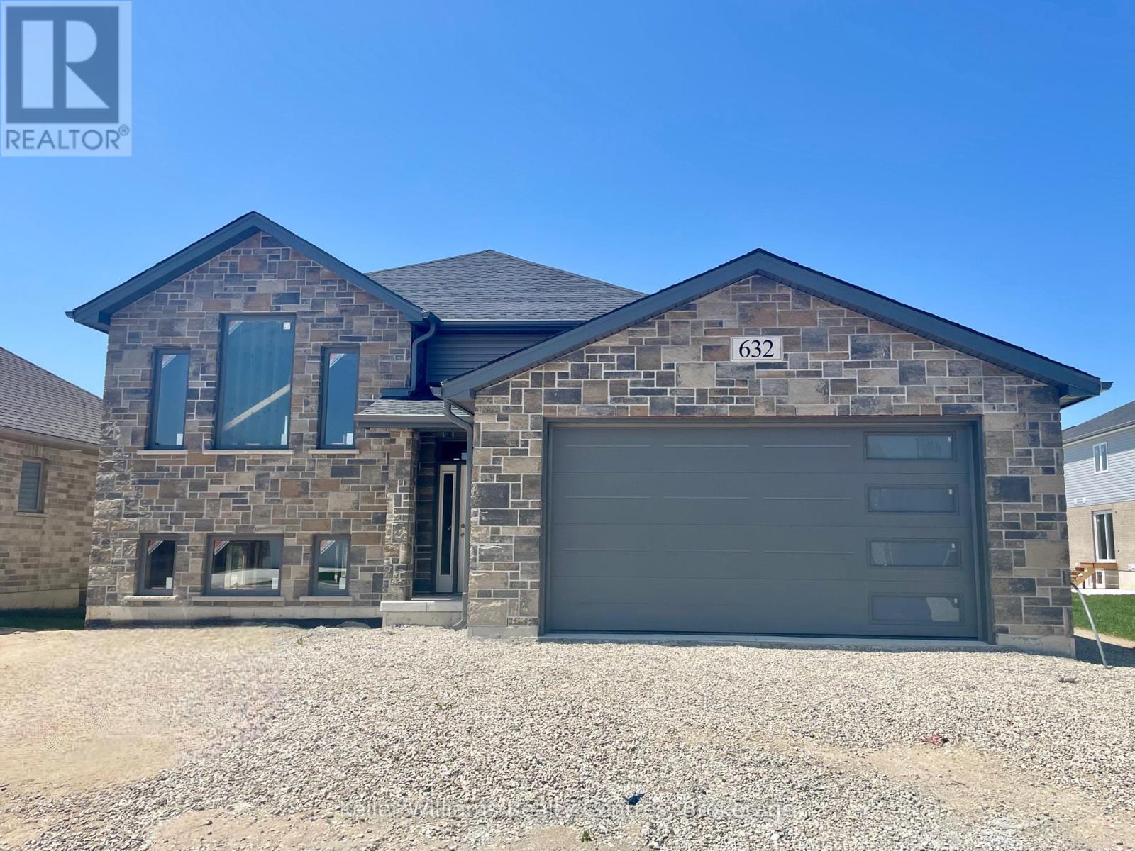 632 26th Avenue, Hanover, ON N4N 3B8