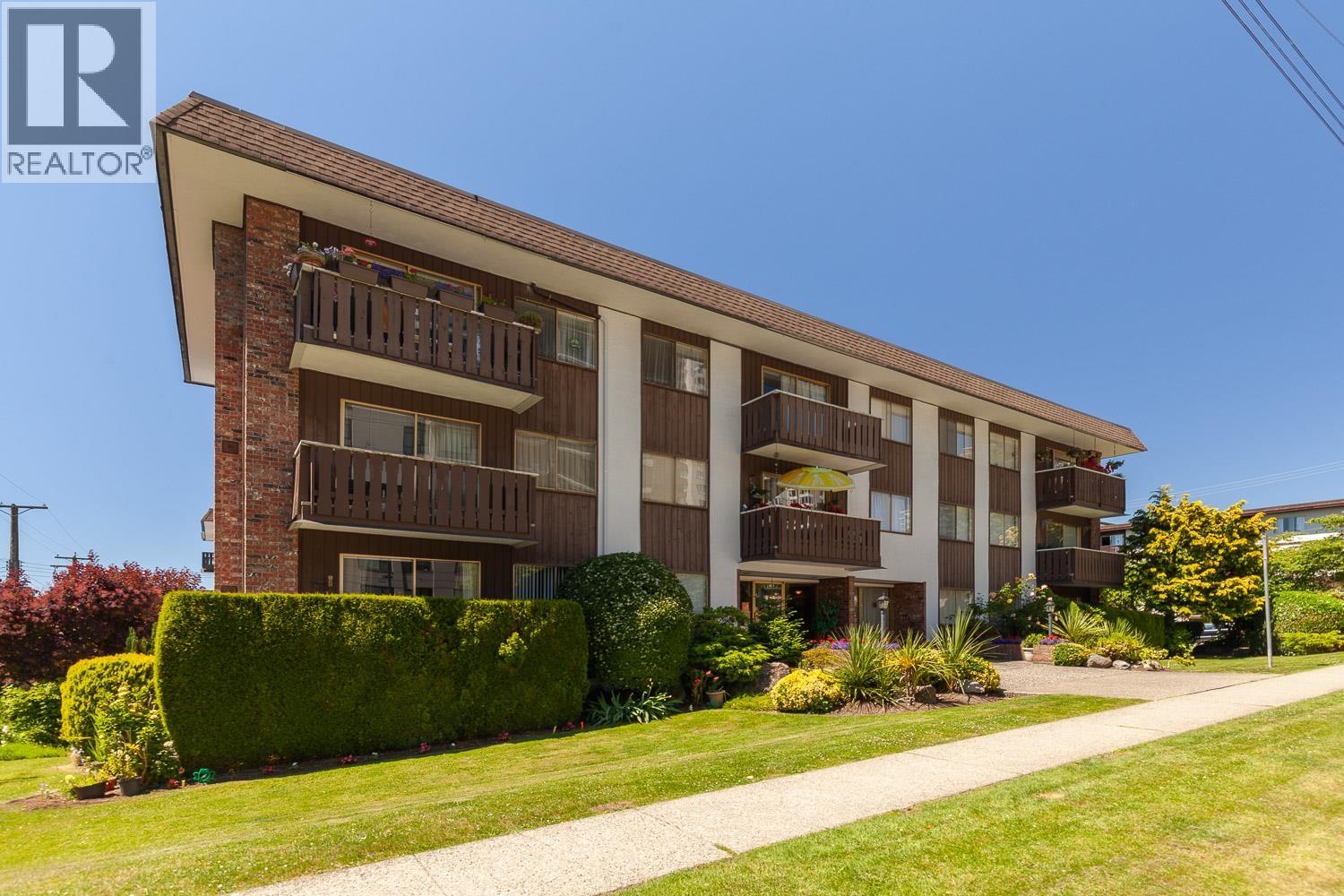 1345 Chesterfield Avenue Unit 116, North Vancouver, BC V7M 2N1