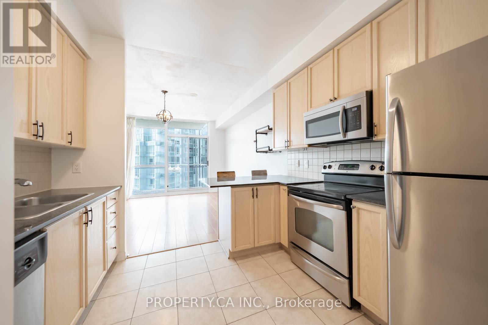 3003 225 Webb Dr, Mississauga, ON L5B 4P2