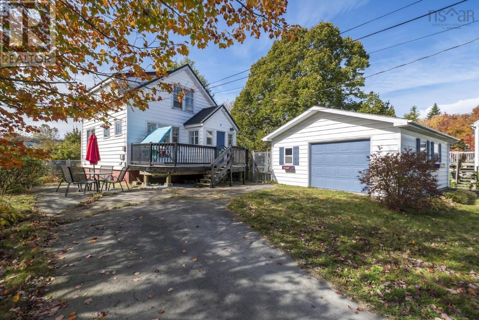 8 Church Dr, Lakeside, NS B3T 1B3