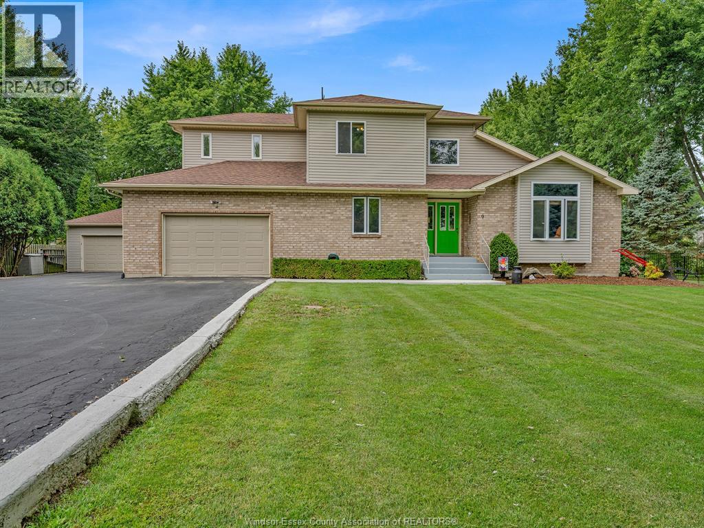 9 Ellis Rd, Leamington, ON N8H 3V4