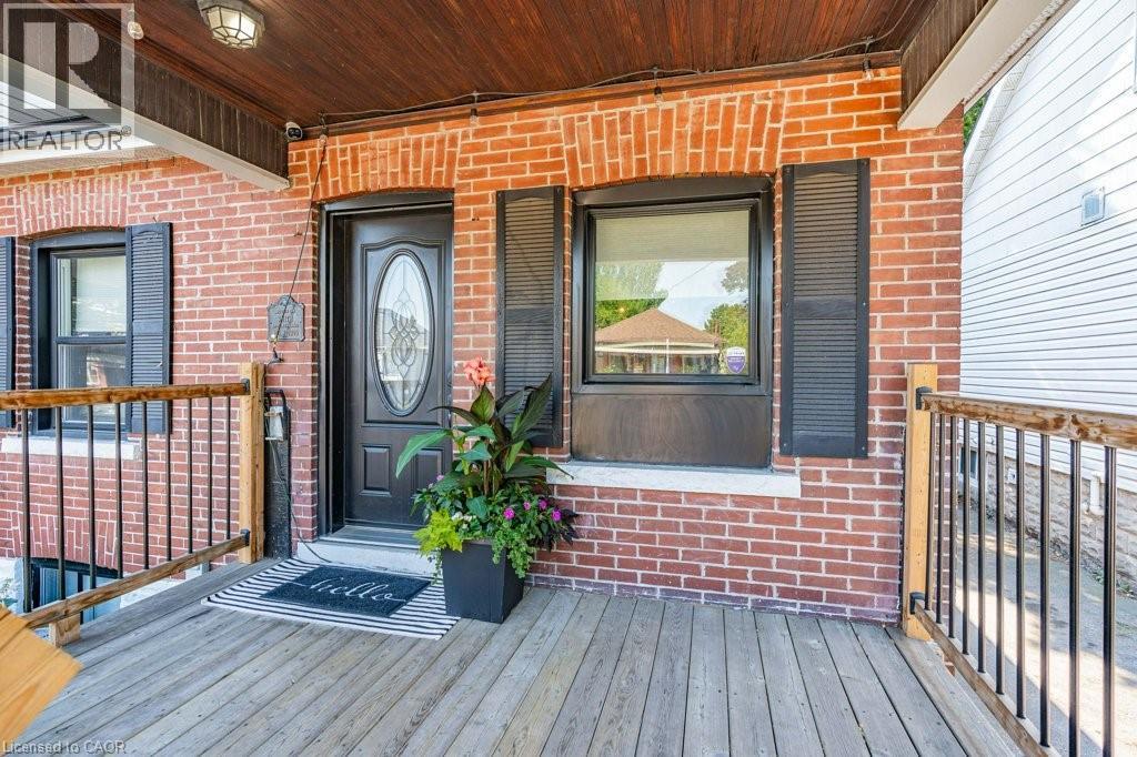 18 Park Row N, Hamilton, ON L8H 4E4