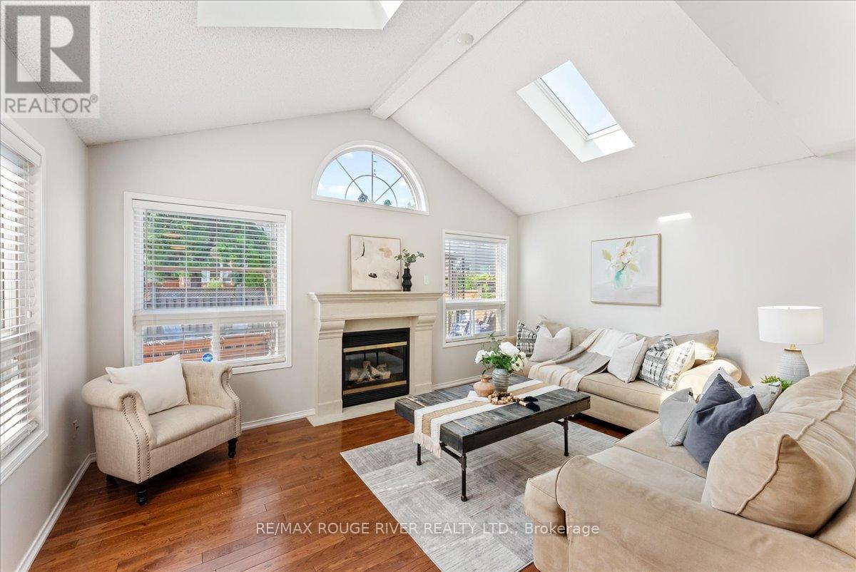 76 Merchants Ave, Whitby, ON L1P 1S6