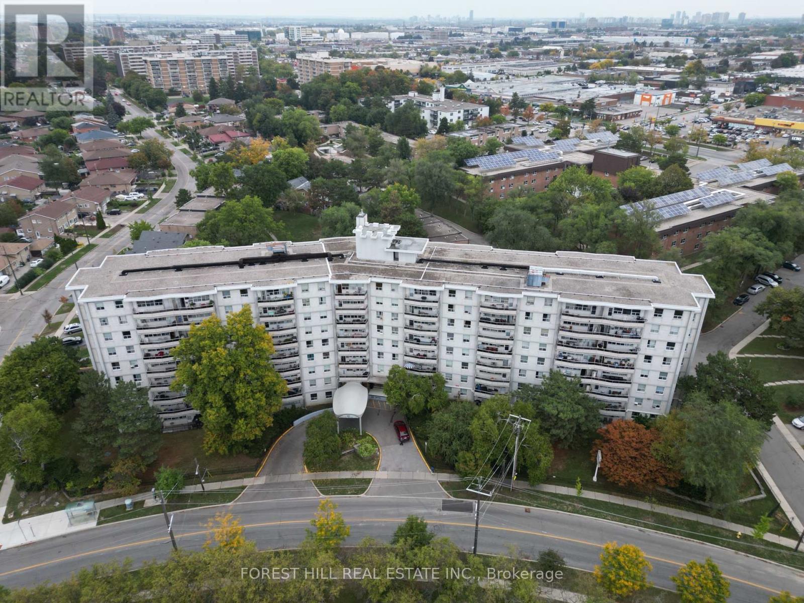 816 80 Grandravine Dr, Toronto, ON M3J 1B2