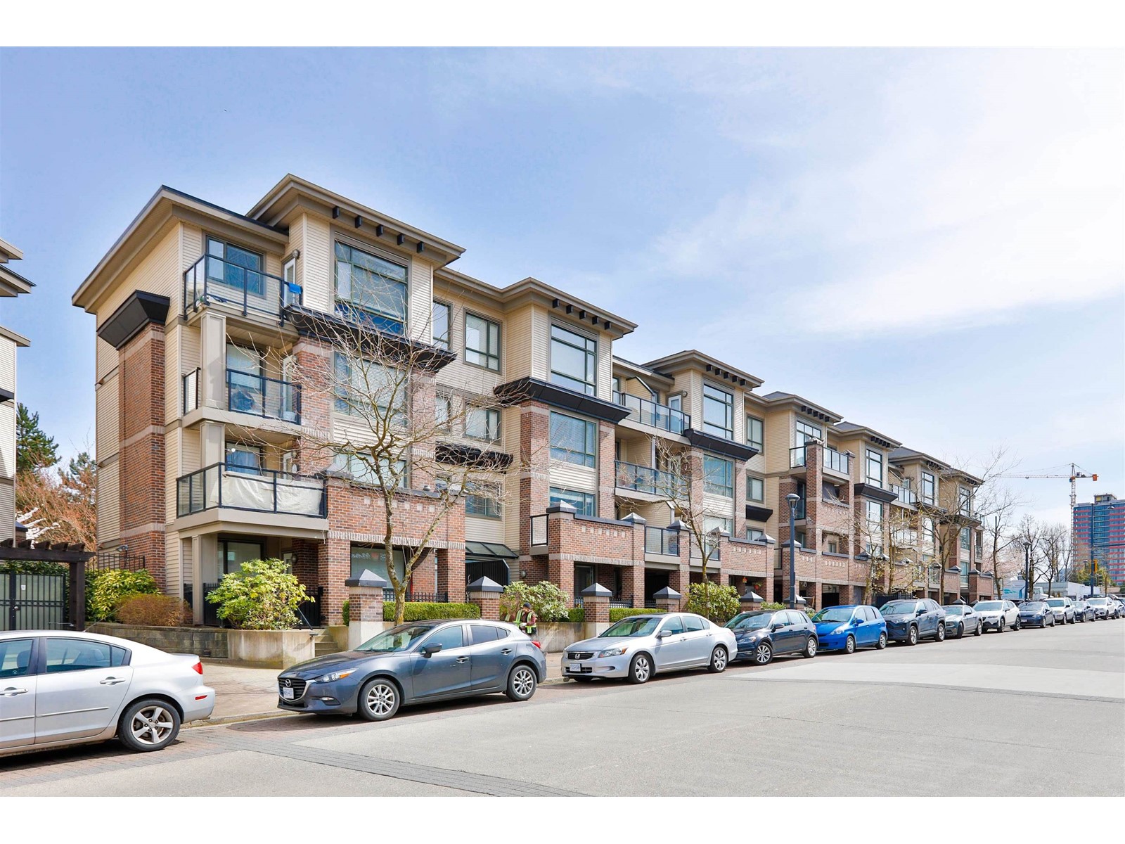 10838 City Parkway Unit 328, Surrey, BC V3T 5X9