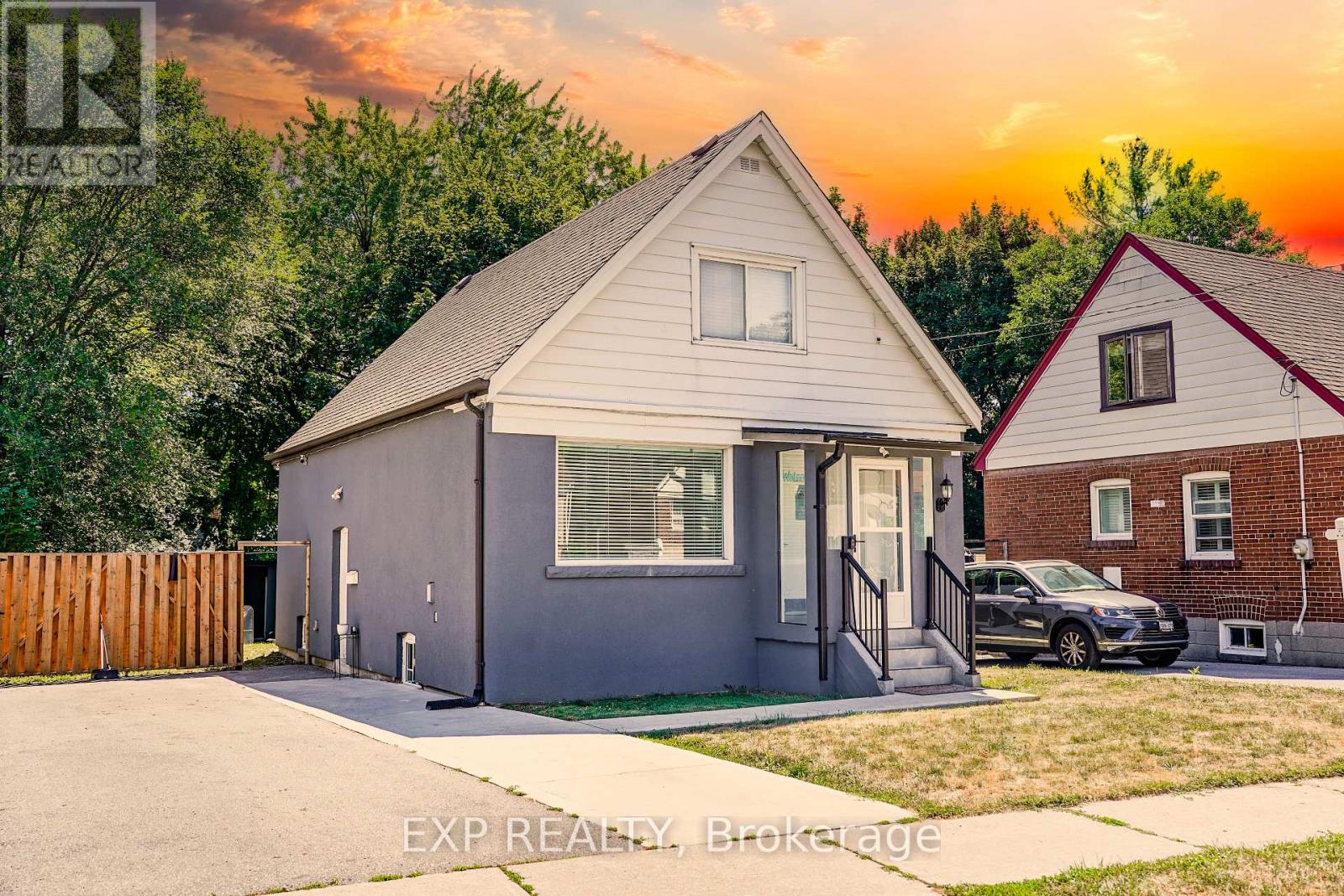 43 Southmead Rd, Toronto, ON M1L 2H9