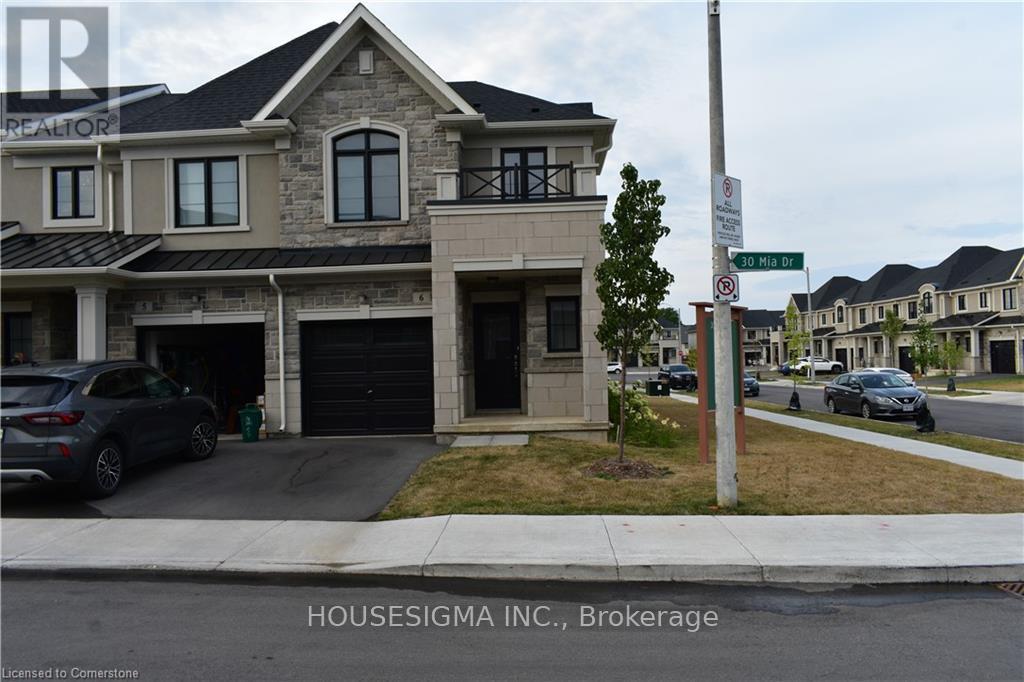 6 30 Mia Dr, Hamilton, ON L9B 0K1