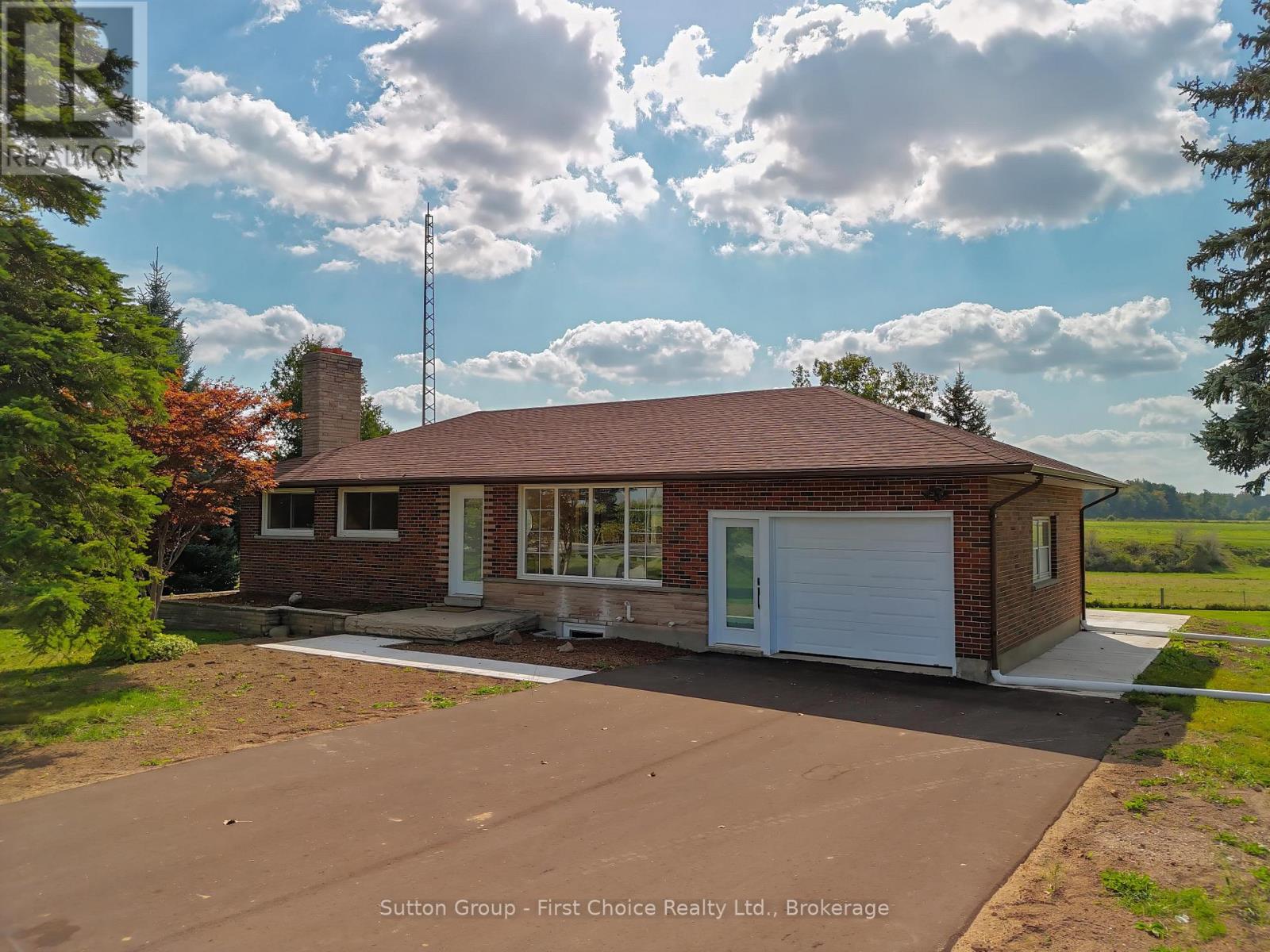 3552 Road 112, Perth East South Easthope, ON N5A 6S3