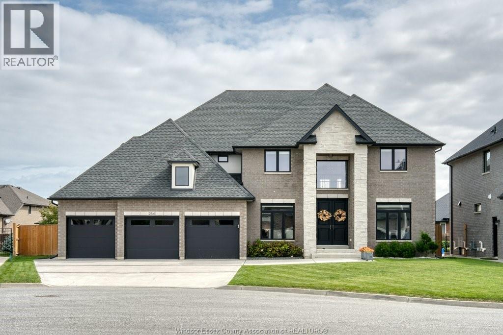 254 Arkona Ct, Lakeshore, ON N0R 1A0