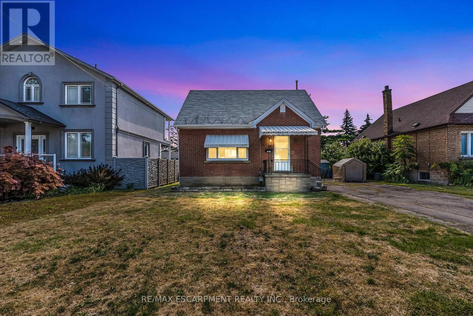 59 Cloverdale Ave, Hamilton, ON L8K 4M2