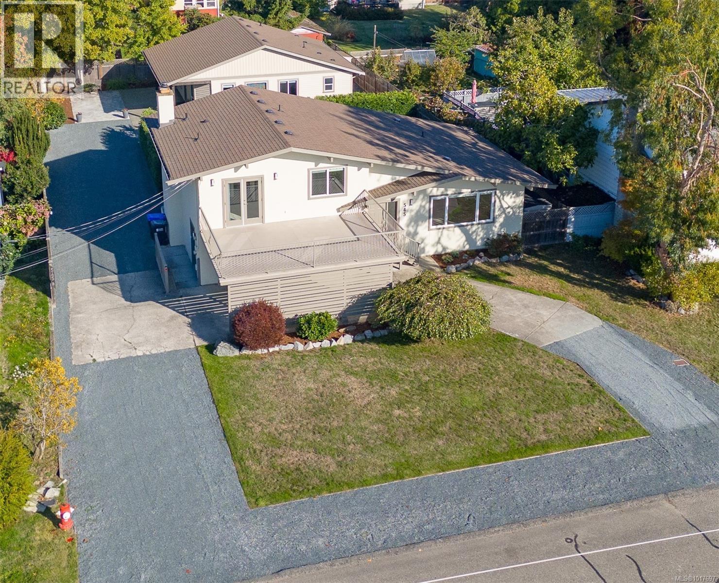 545 Rowan Ave, Parksville, BC V9P 1H3