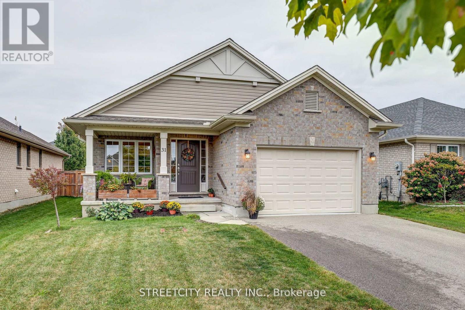 31 Acorn Trl, St. Thomas, ON N5R 0H5