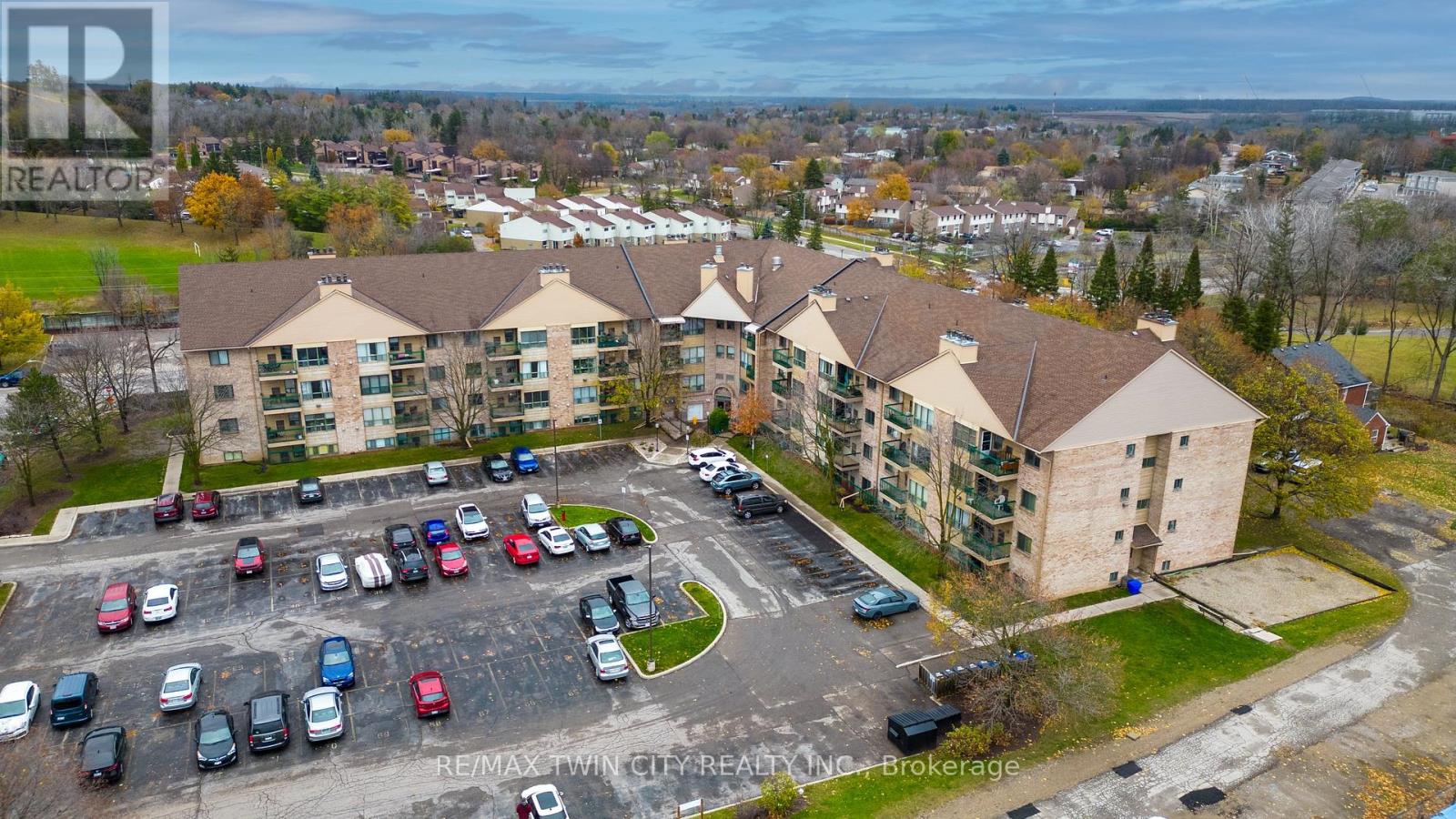 321 15 Hofstetter Ave, Kitchener, ON N2A 3Z7