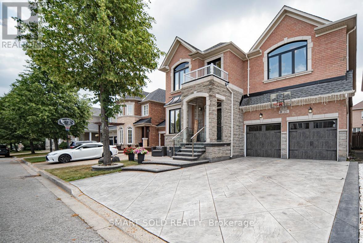 25 Barnstone Dr, Markham, ON L6E 2G9