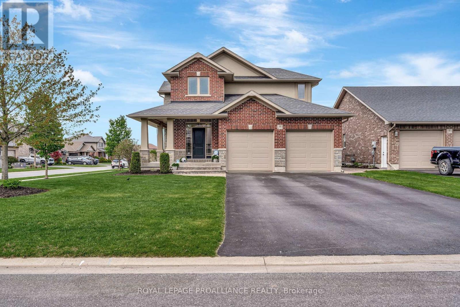 19 Scenic Dr, Belleville, ON K8N 0C2