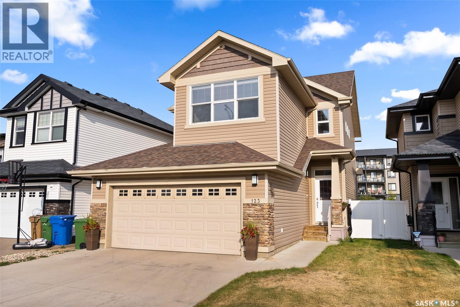 123 Poplar Bluff Cres, Regina, SK S4Y 0B5
