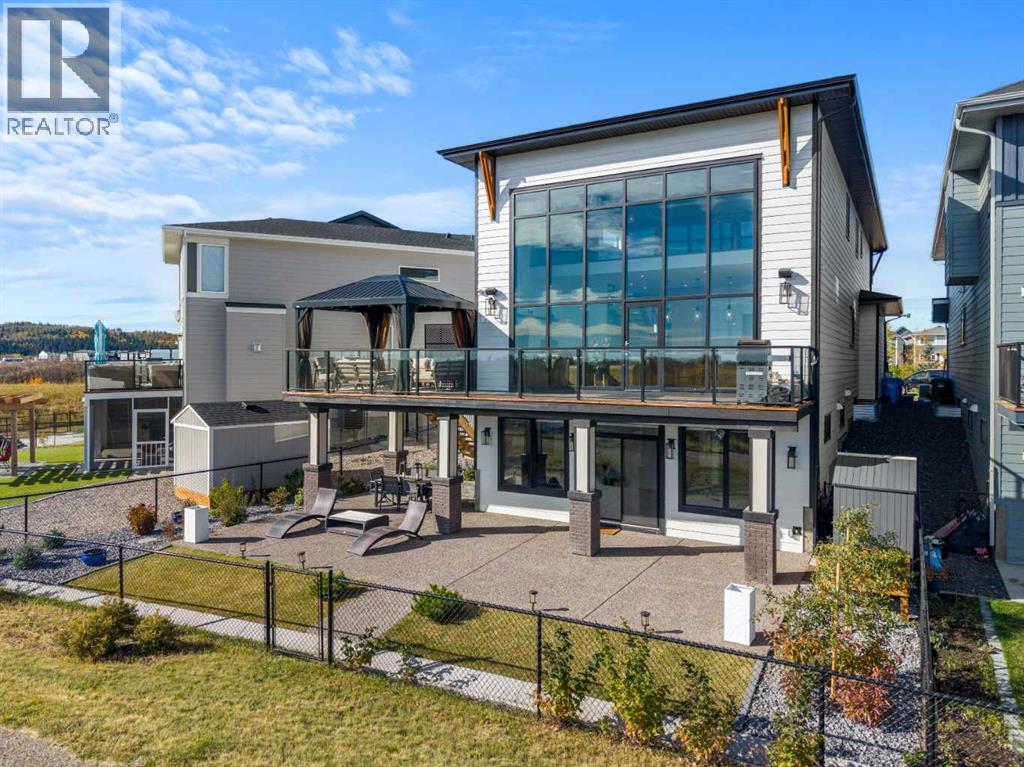 71 Creekstone Way SW, Calgary, AB T2X 4R4