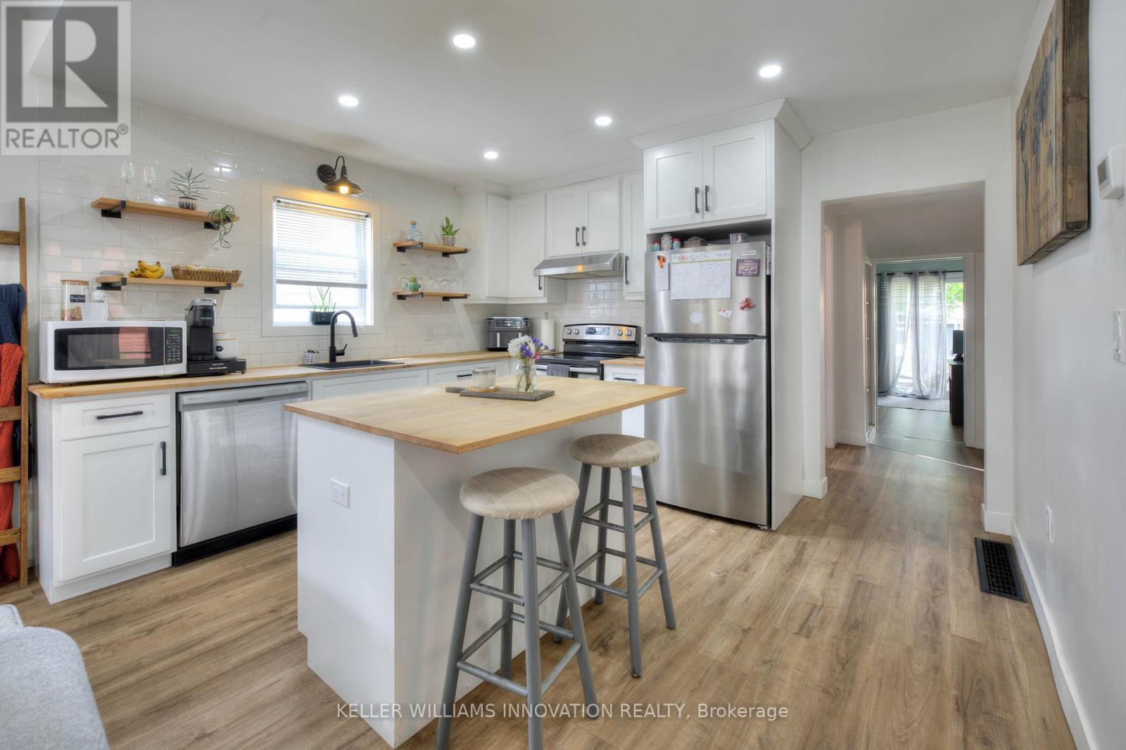 43 Elizabeth St, St. Thomas, ON N5R 2X2