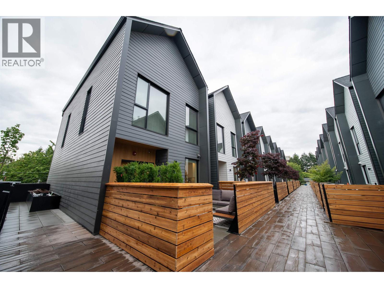 8699 Spires Road Unit 218, Richmond, BC V6Y 1W4