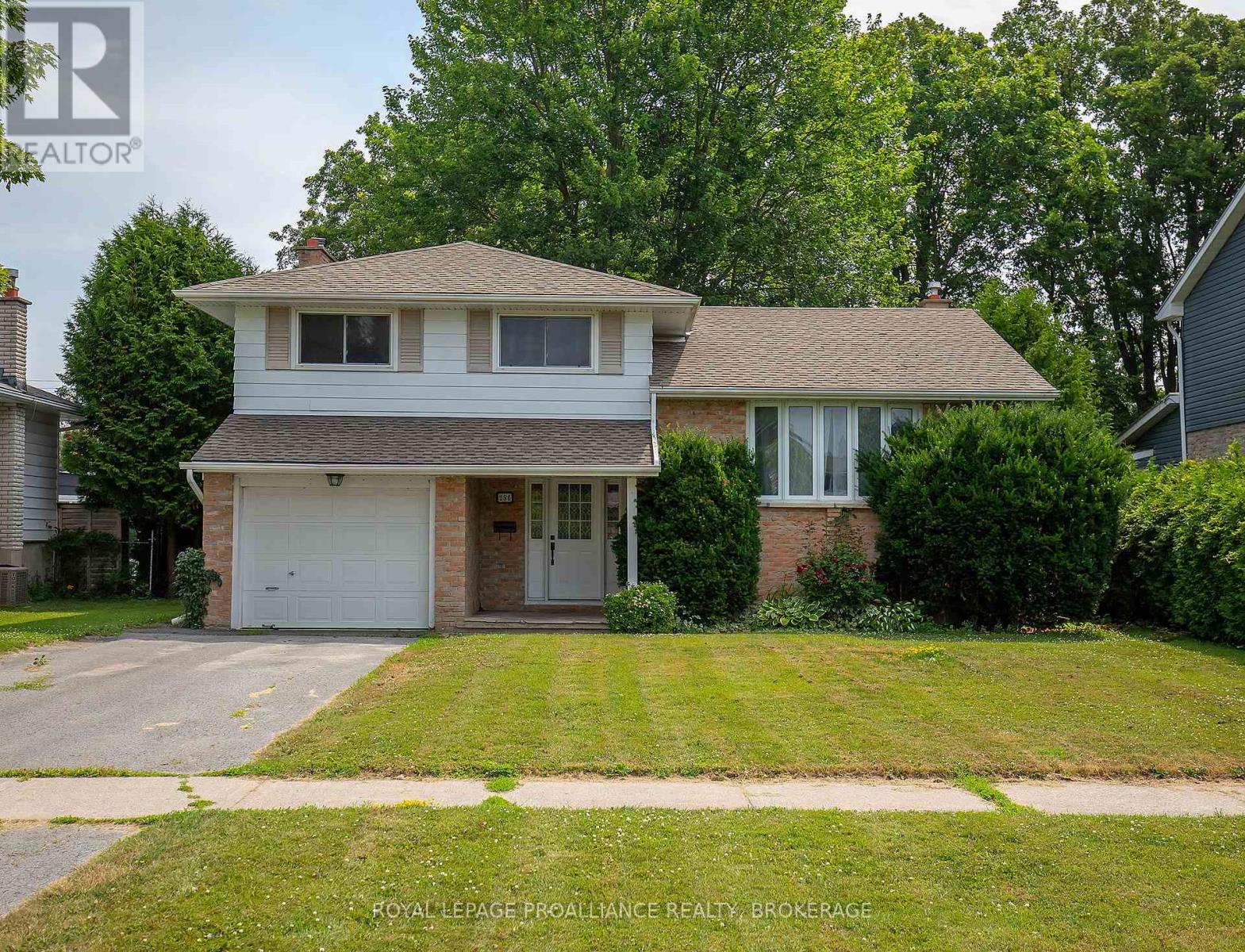 296 Olympus Ave, Kingston, ON K7M 4T9