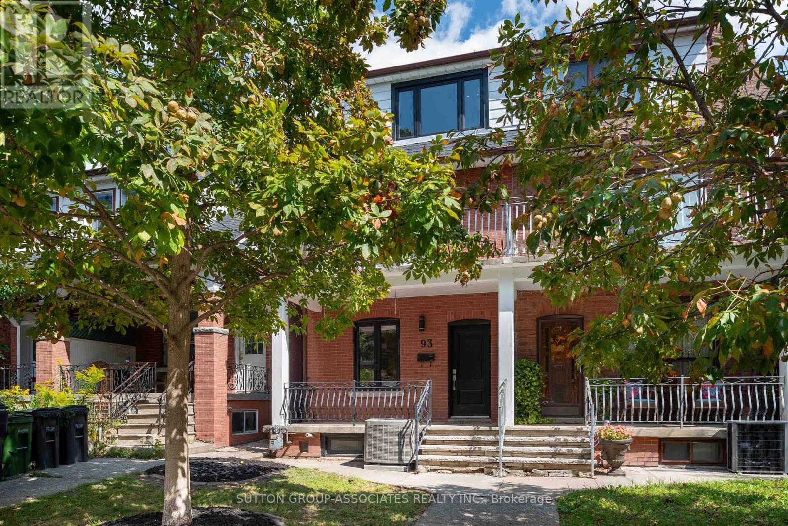 93 Harvie Ave, Toronto, ON M6E 4K4