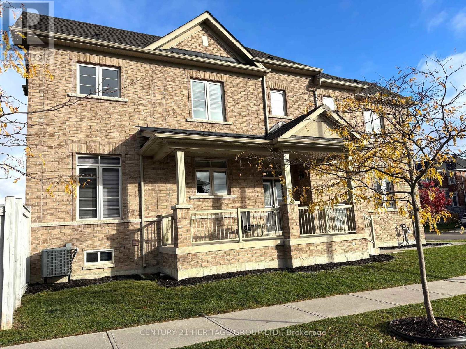 68 Barrow Ave, Bradford West Gwillimbury, ON L3Z 0W1