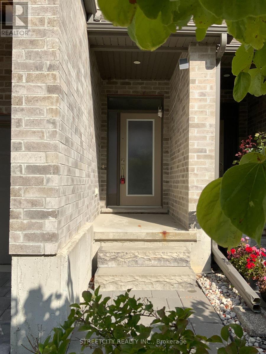 164 1960 Dalmagarry Rd, London, ON N6G 0A6
