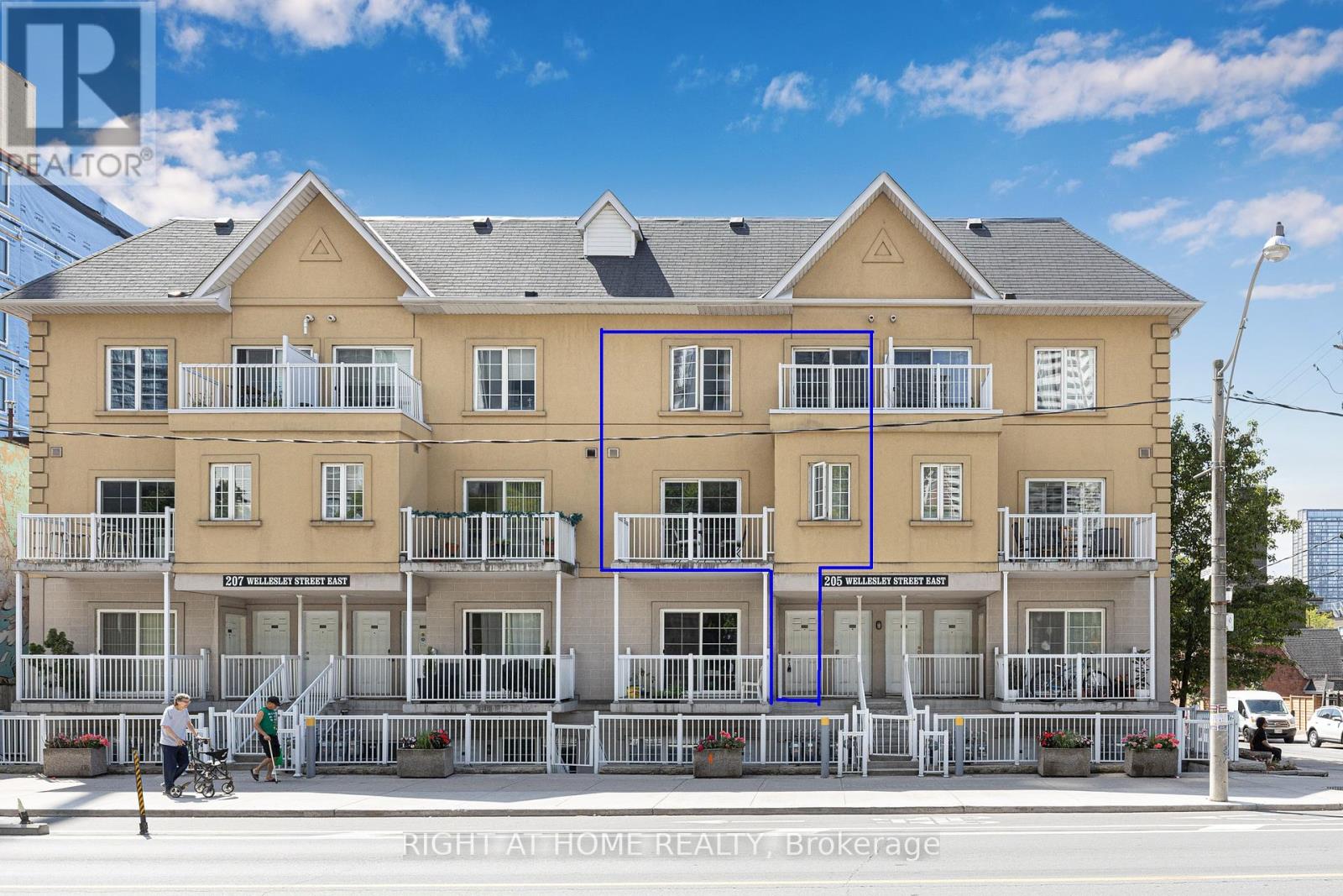 205 205 Wellesley St E, Toronto, ON M4X 1G1