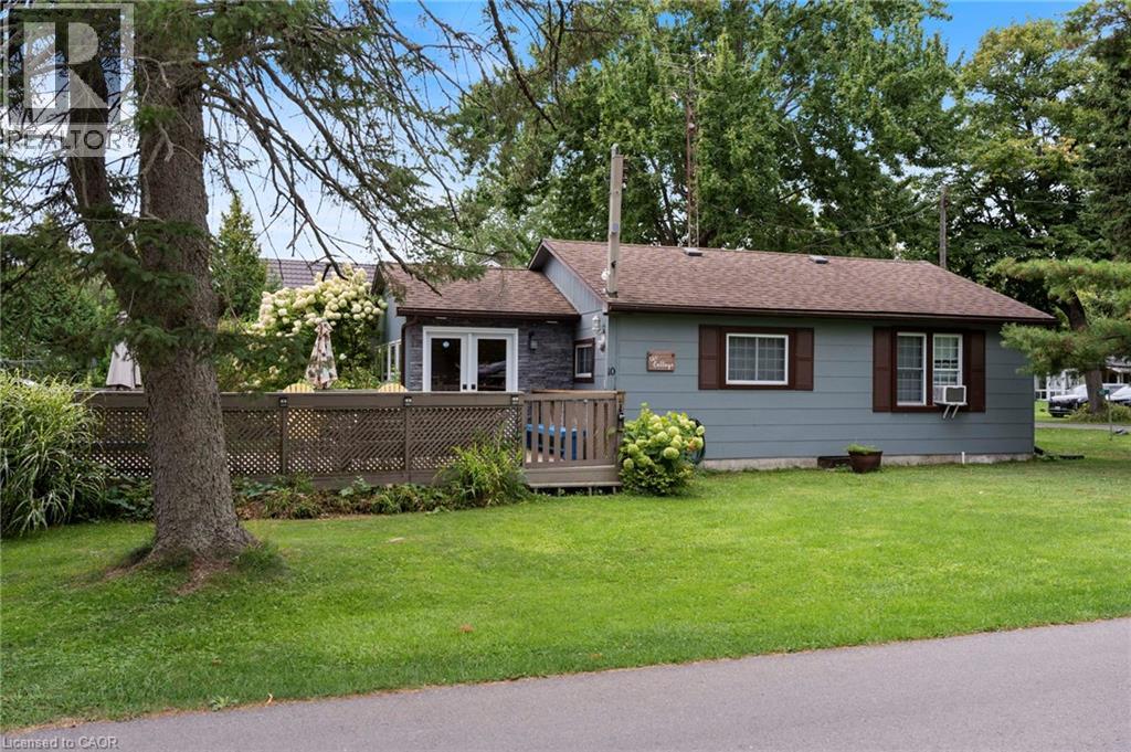 10 Ridgewood Dr, Turkey Point, ON N0E 1W0