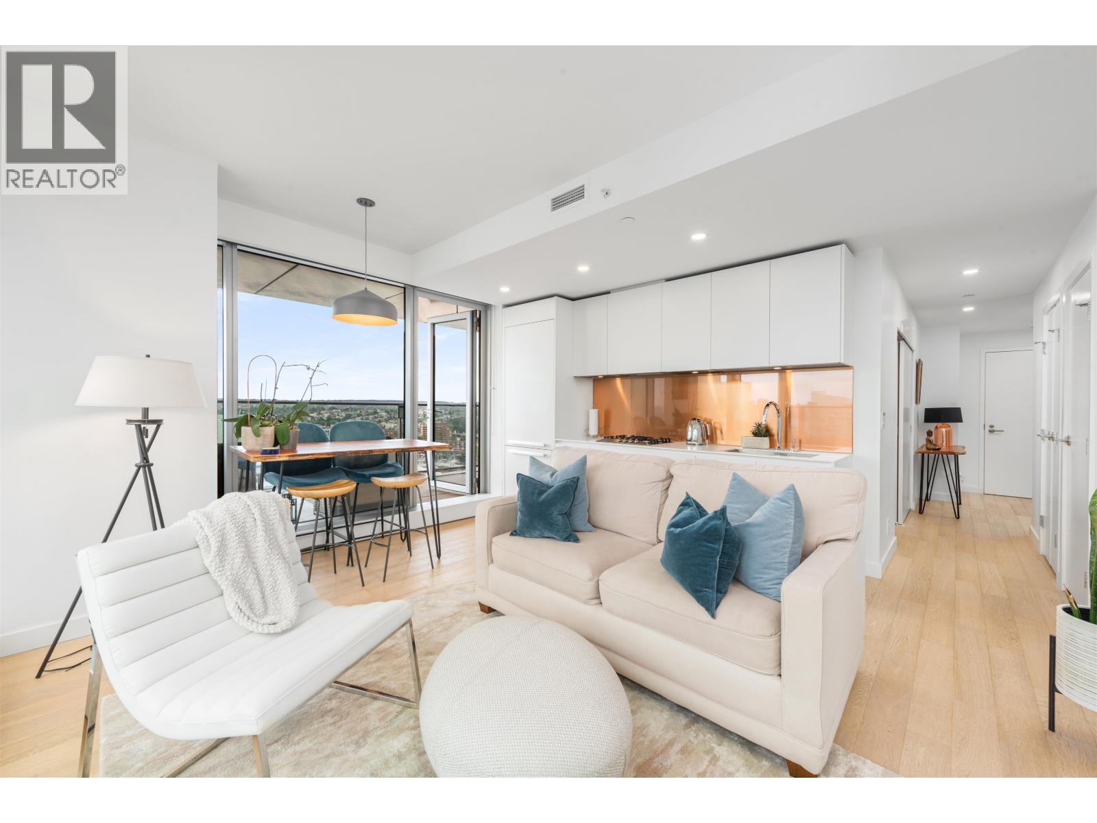1480 Howe Street Unit 2702, Vancouver, BC V6Z 0G5
