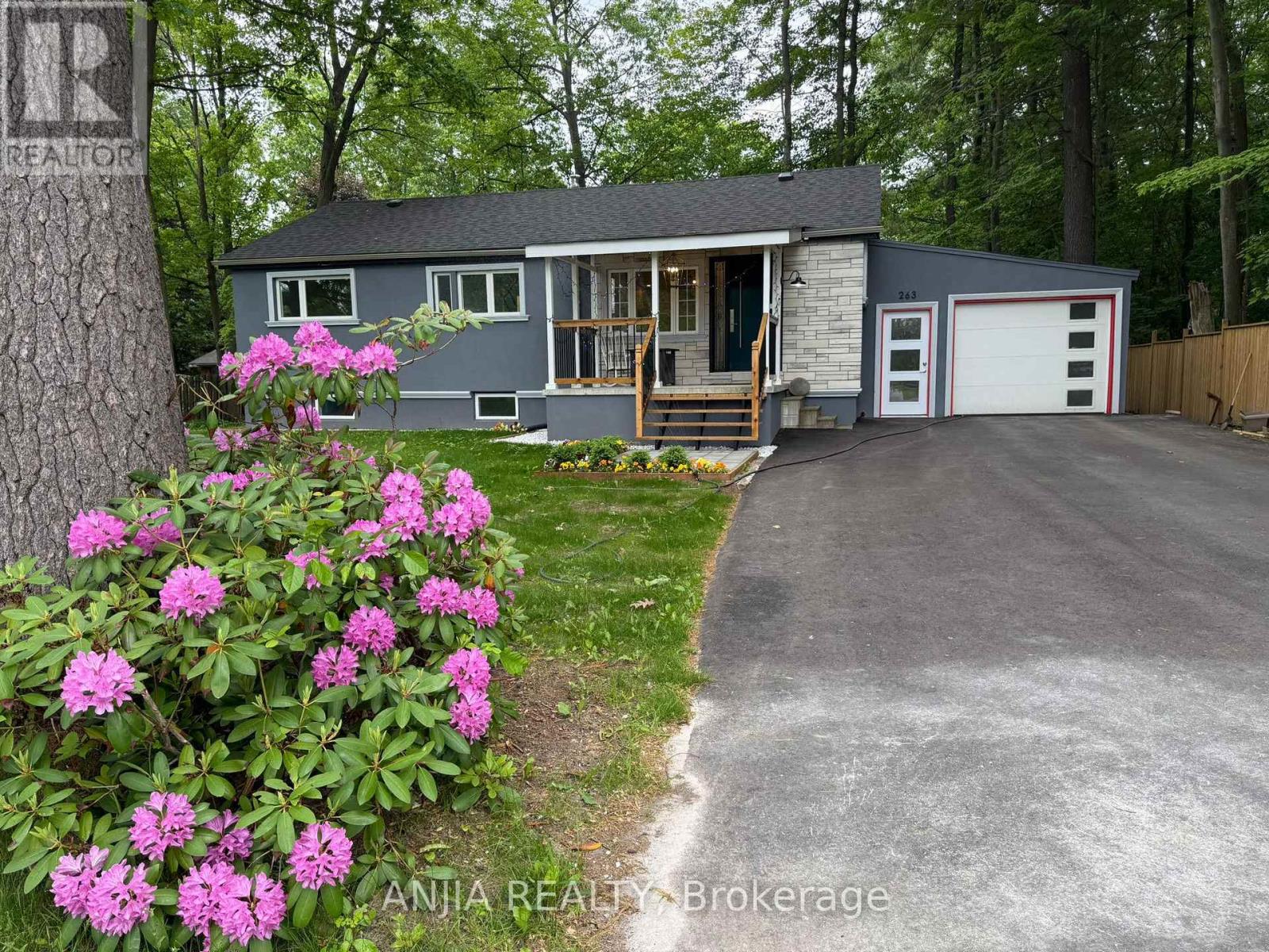 263 Queensville Side Rd W, East Gwillimbury, ON L9N 1J9