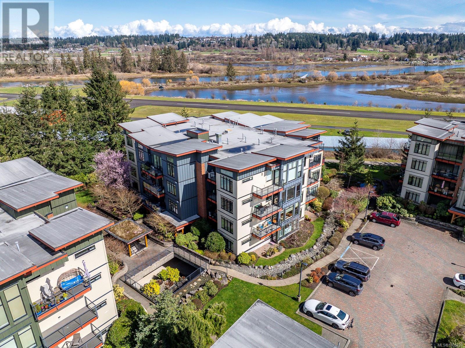2300 Mansfield Dr Unit 324 Dr, Courtenay, BC V9N 3L3