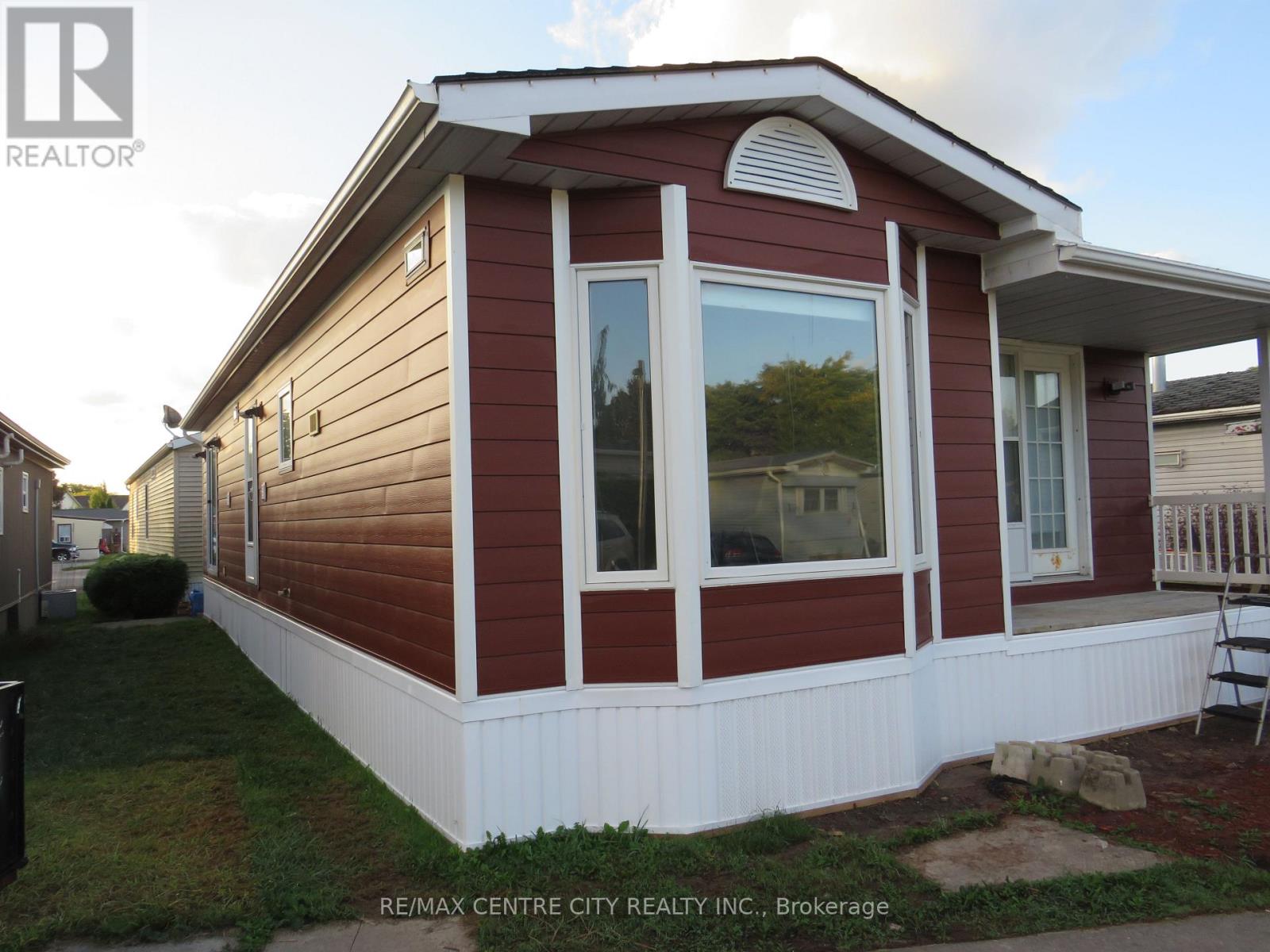 106 2189 Dundas St E, London East East I, ON N5V 1H3