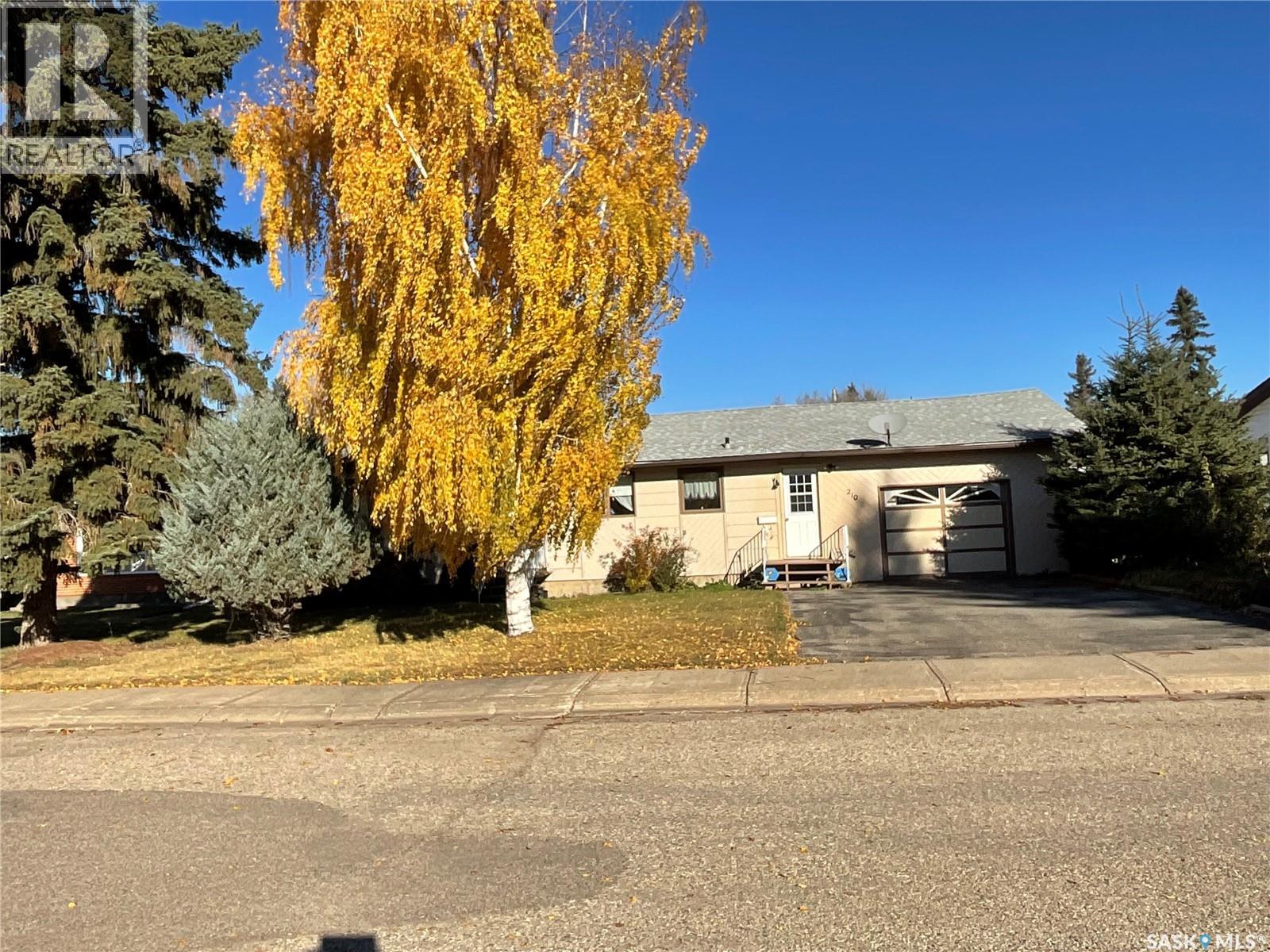 210 5 Street South, Wakaw, SK S0K 4P0