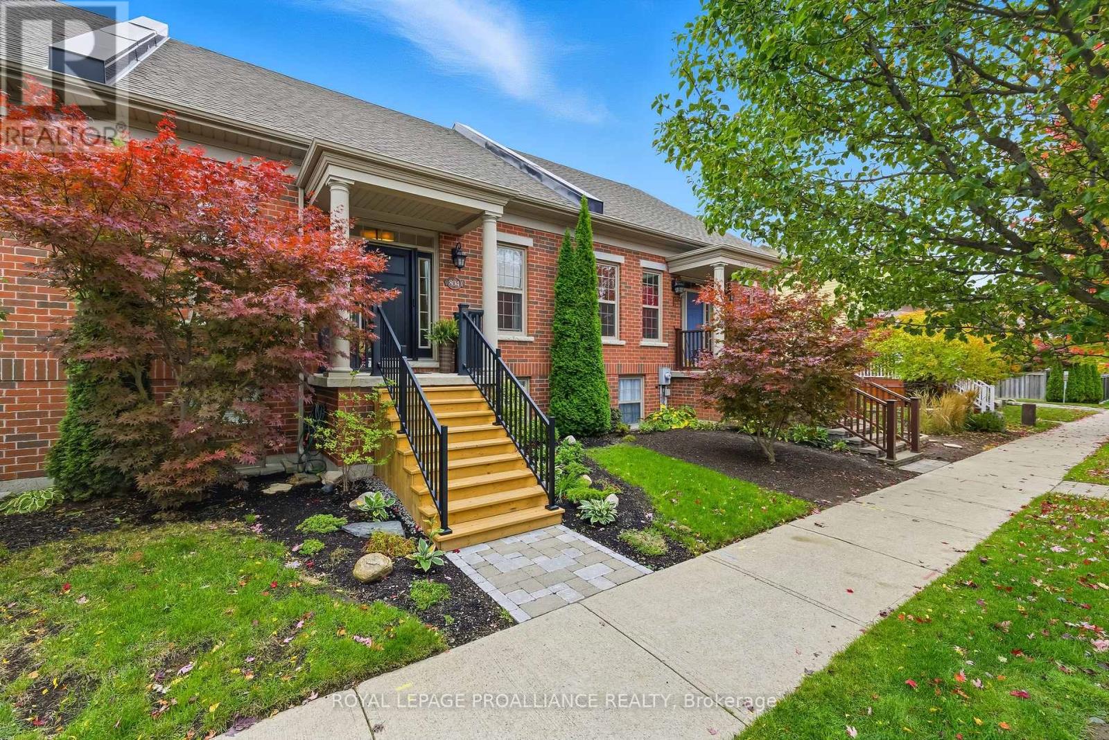 804 Lees Ave, Cobourg, ON K9A 4J7