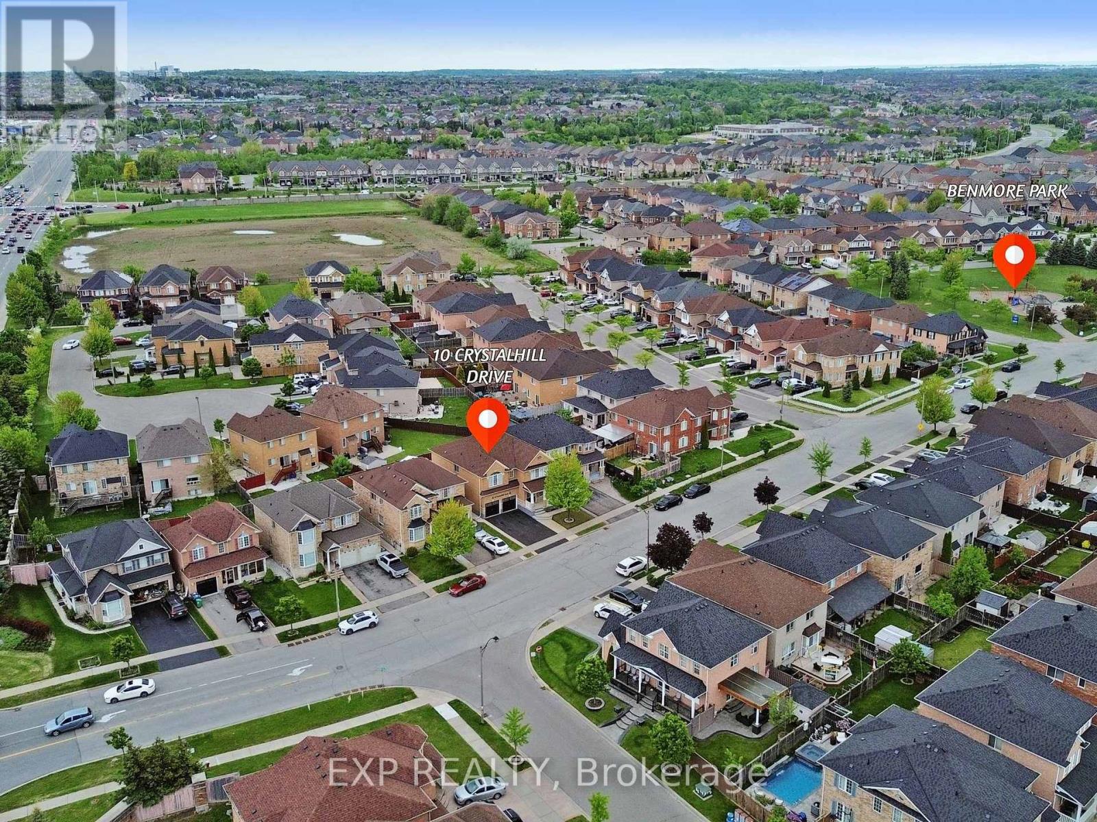 10 Crystalhill Dr, Brampton, ON L6P 2T1