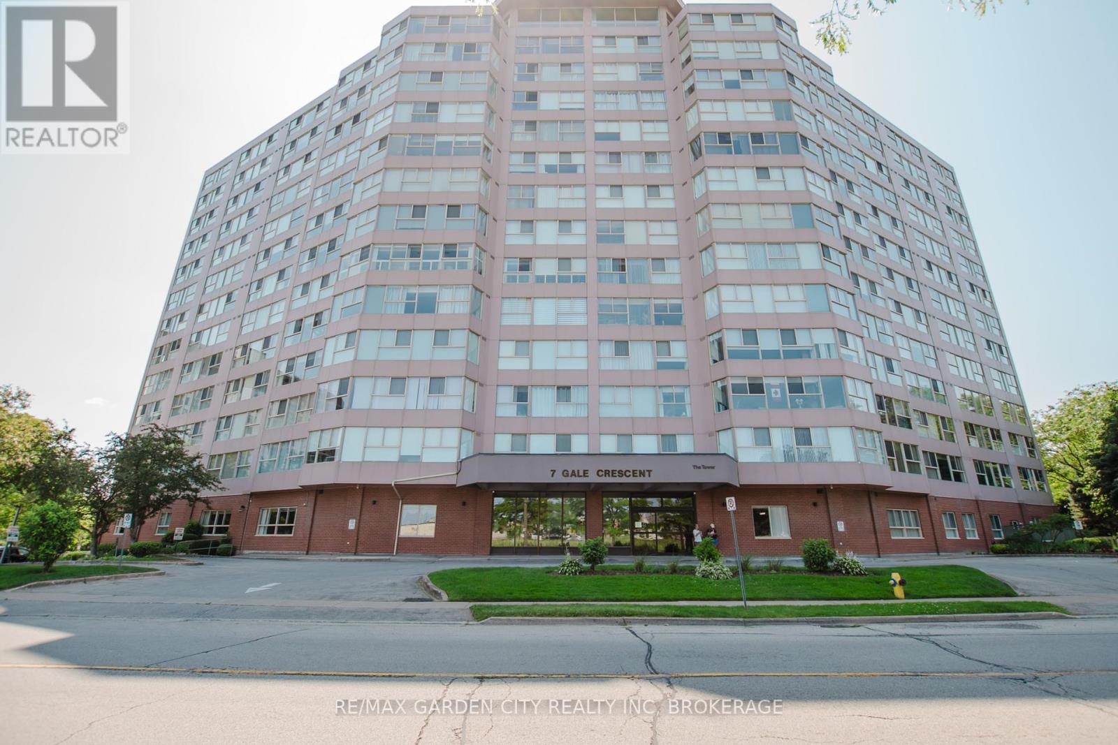 307 7 Gale Cres, St. Catharines, ON L2R 7M8