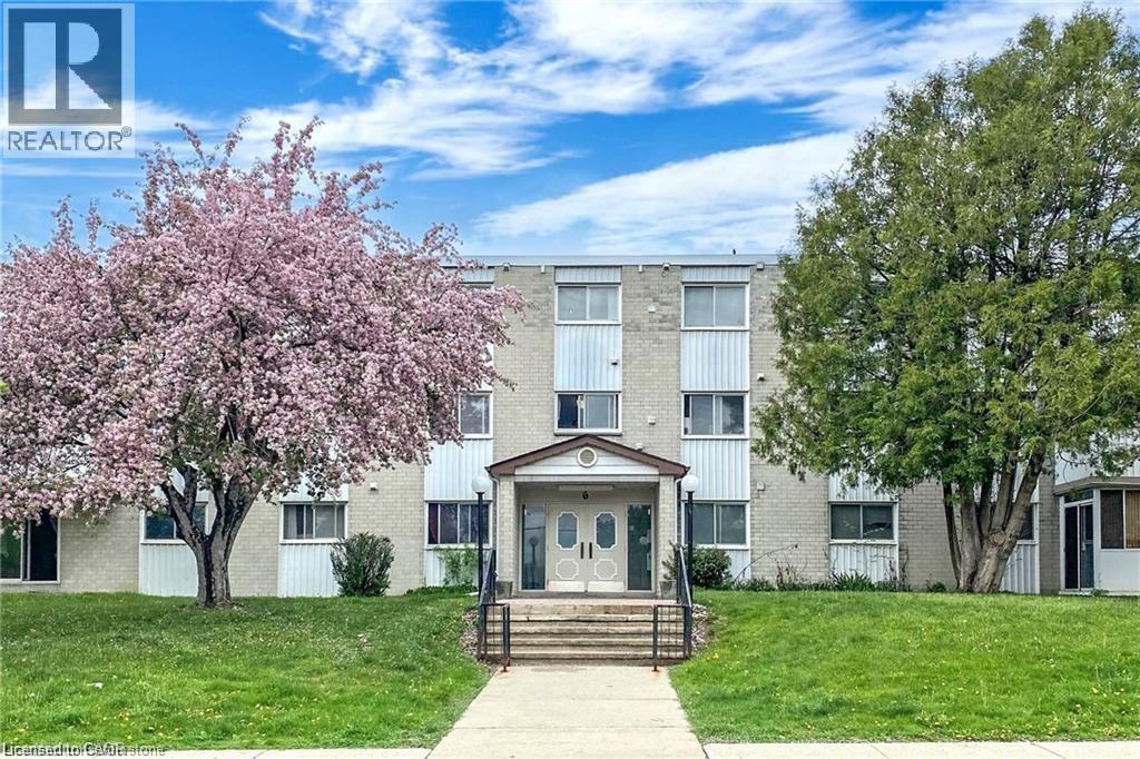 6 Walton Avenue Unit 310, Kitchener, ON N2C 2B5