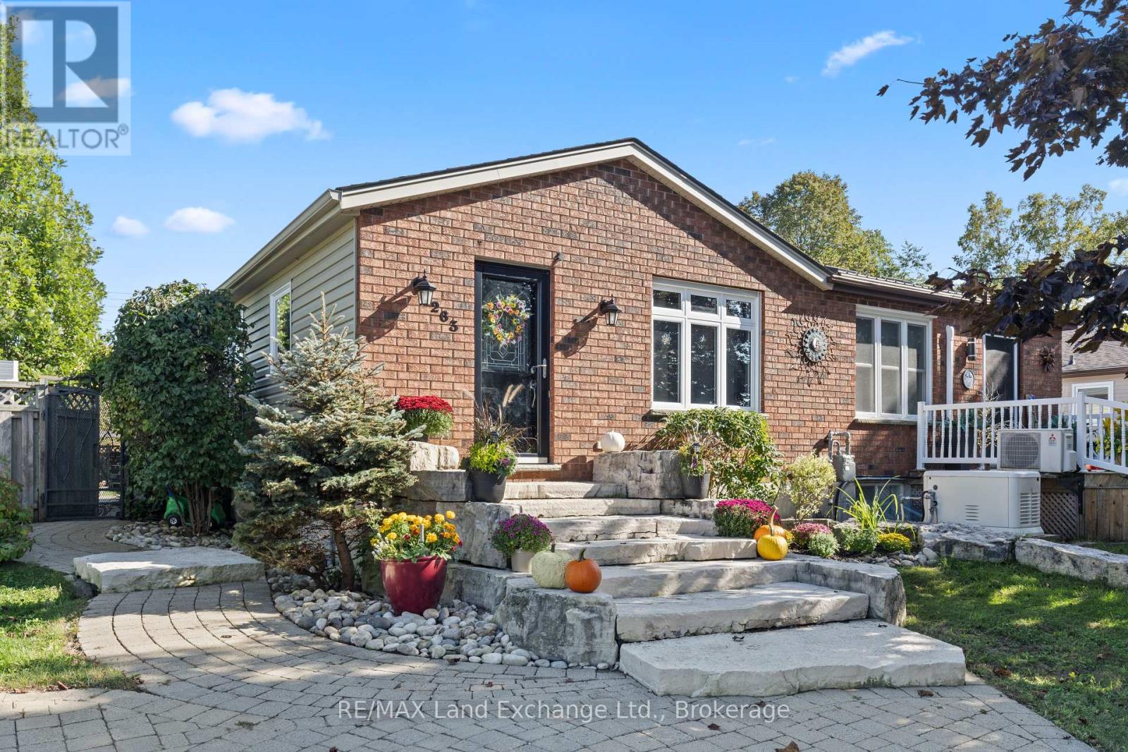 263 Bricker St, Saugeen Shores, ON N0H 2C1