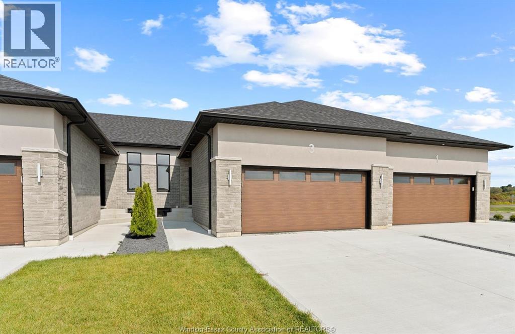 3 Eagle St, Leamington, ON N8H 0G4