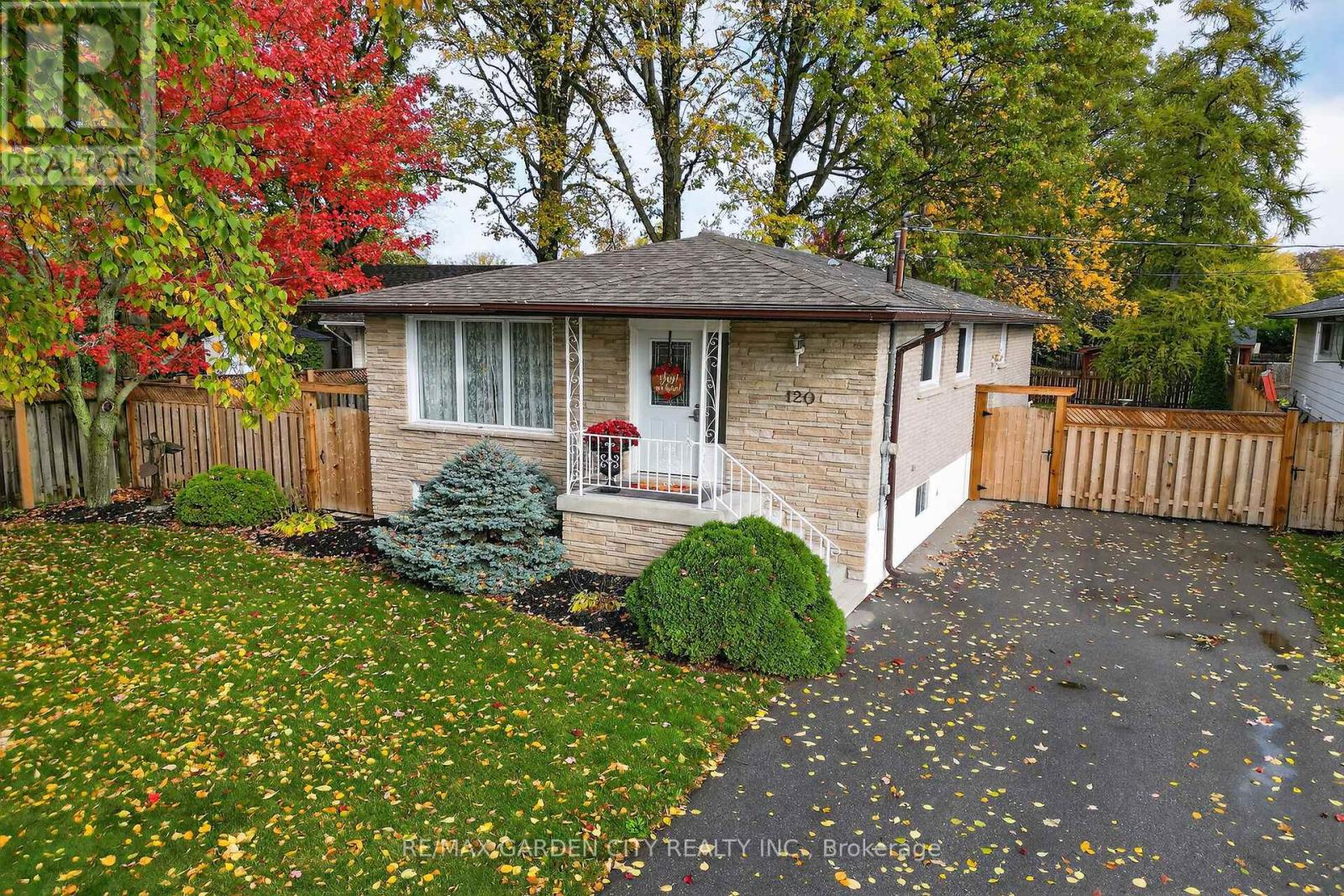120 Kinross St, Haldimand, ON N3W 1K1