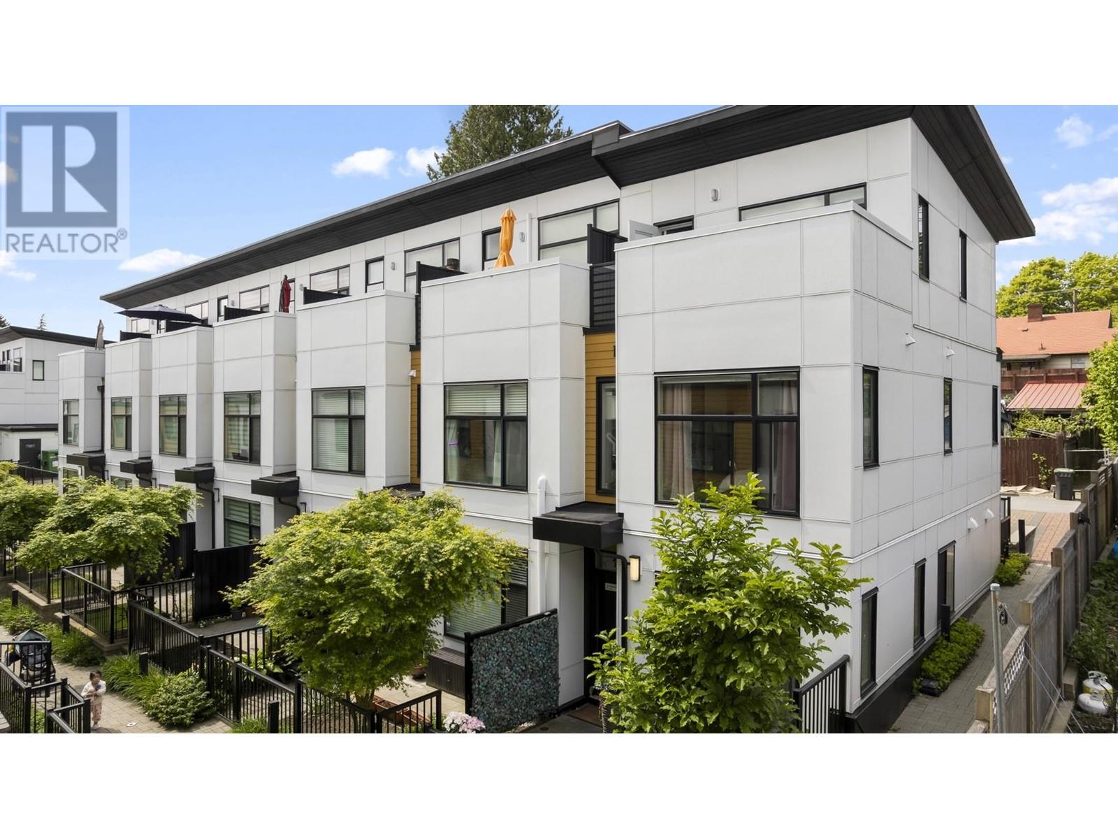 1211 Eighth Avenue Unit 13, New Westminster, BC V3M 2R8