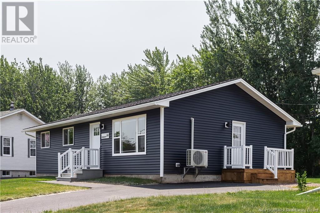 44 Teesdale, Moncton, NB E1A 5K5