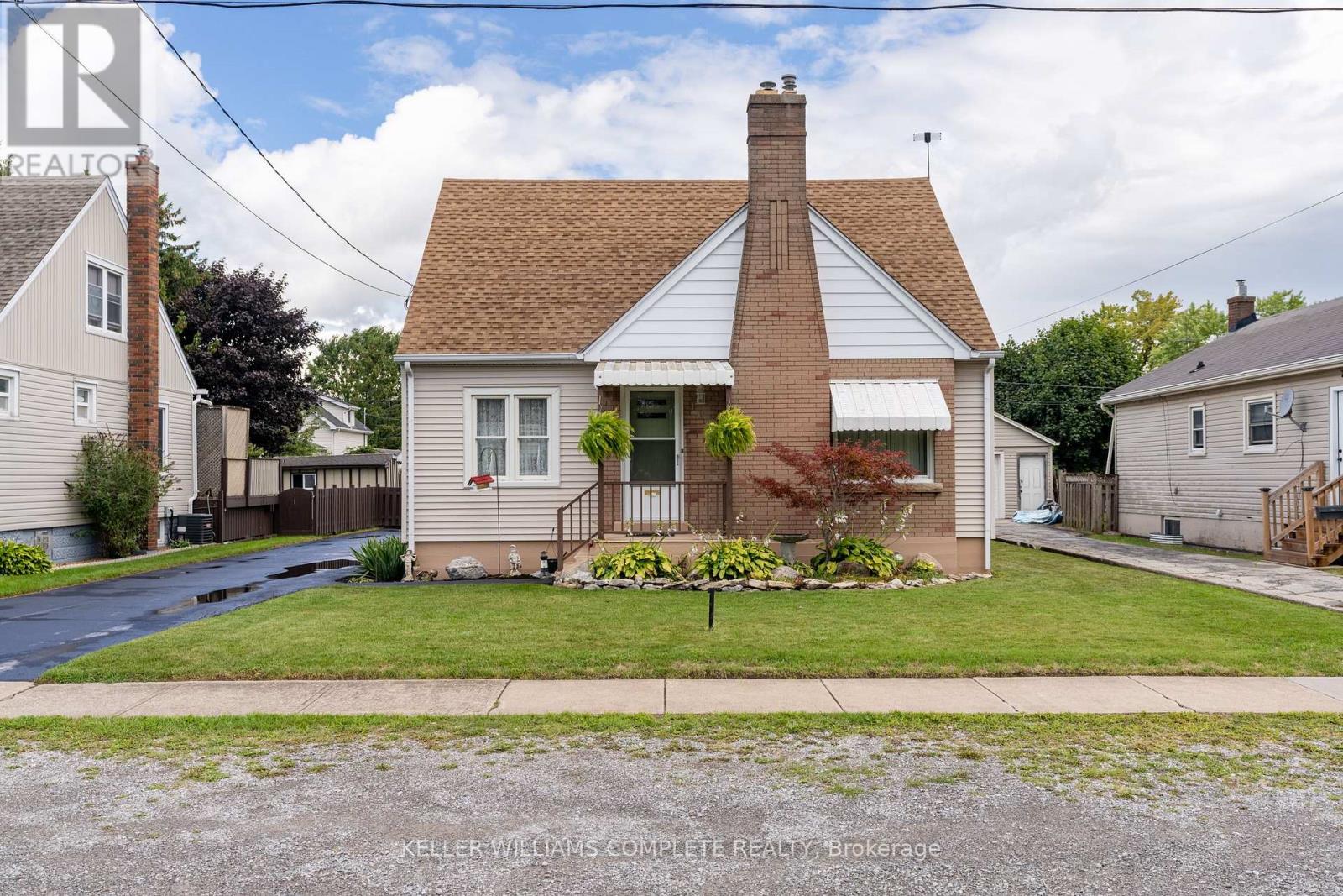 109 Highland Ave, Port Colborne, ON L3K 3S5