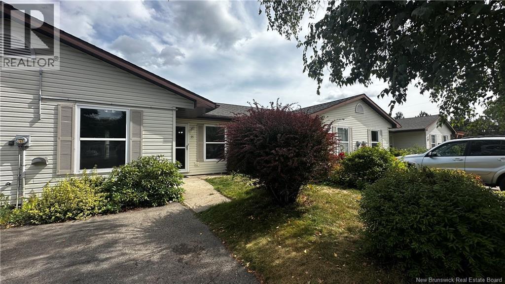 35 Wallace Ct, Sussex, NB E4E 2C7