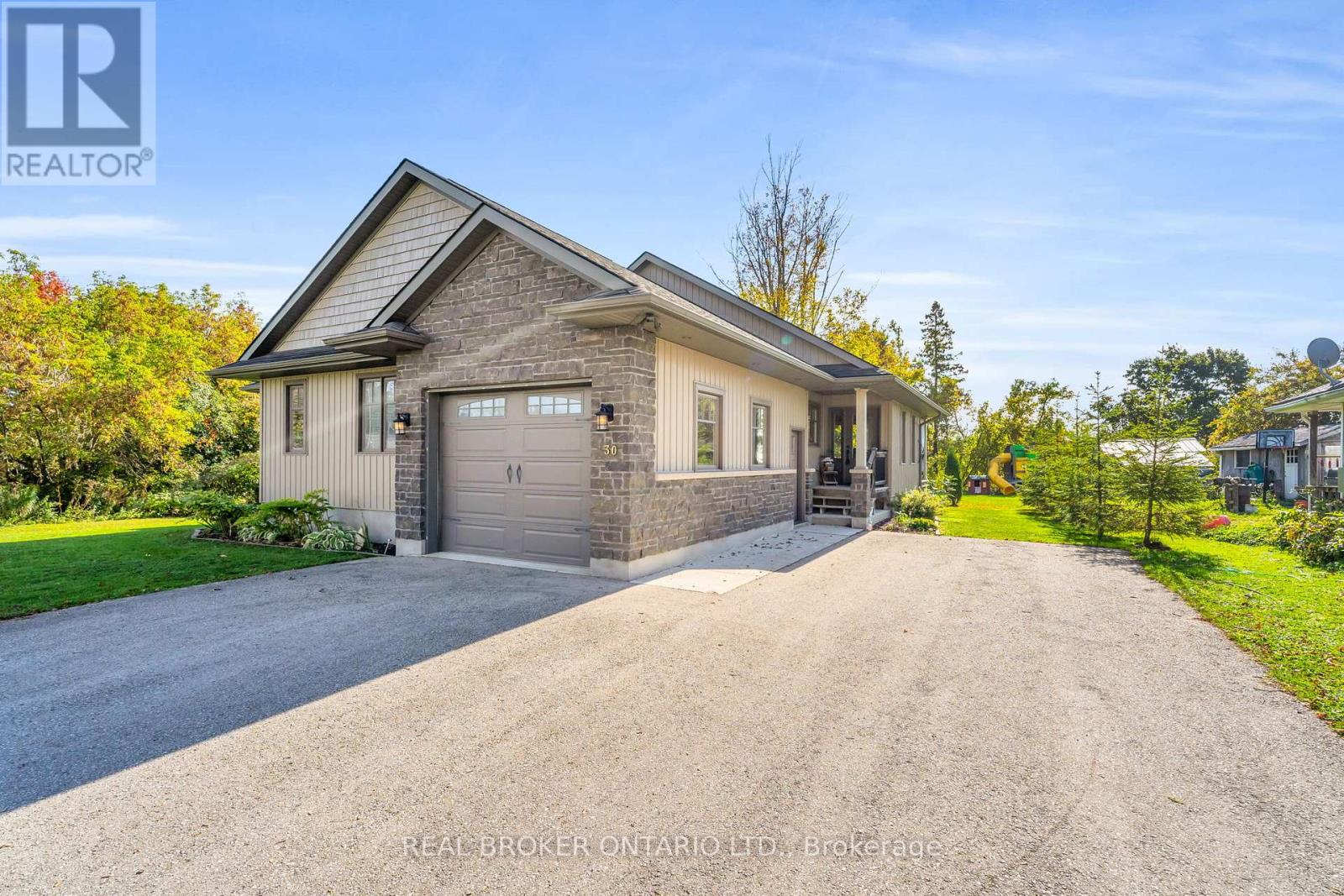 30 Victoria St W, Southgate, ON N0C 1B0